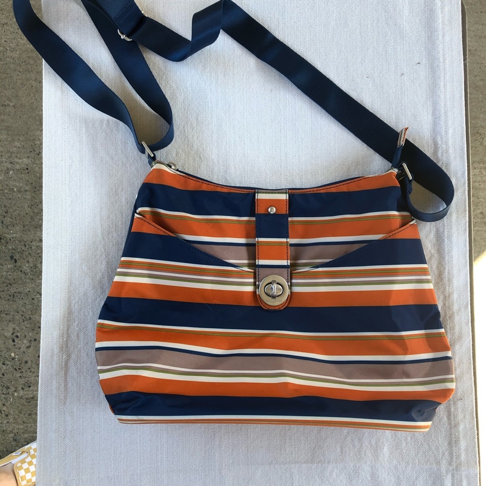 Crossbody by Baggalini—the perfect summer staple!